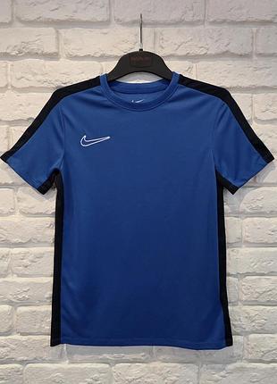 Футболка nike на dri fit, на 9-11роков