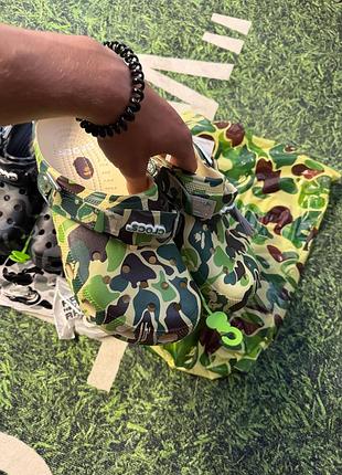 Crocs x bape 4