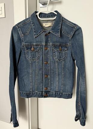 Жіноча джинсова куртка &jacket