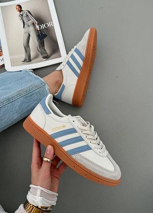 Женские кроссовки adidas spezial