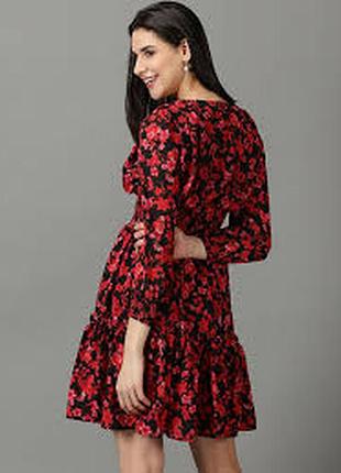 Красивое платье в цветочный принт/ l/brend missguided
