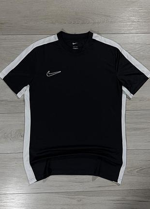 Черная белая спортивная футболка найк nike light dri-fit academy, l, оригинал