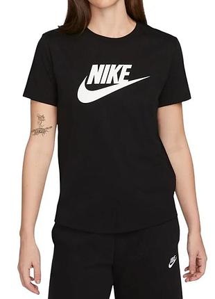 Черная женская футболка nike