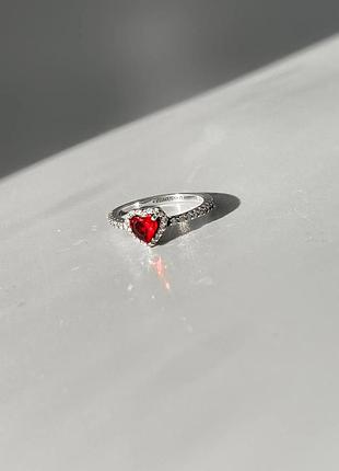 Каблучка червоне серце