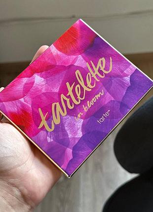 Палетка тіней tartelette in bloom