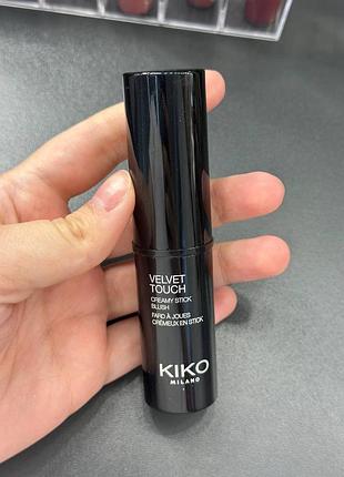 Кремові румʼяна kiko velvet touch 07