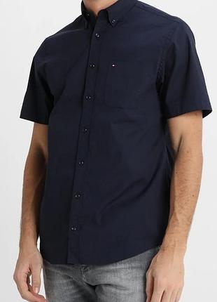 Стильная мужская рубашка tommy hilfiger с коротким рукавом, размер xl.