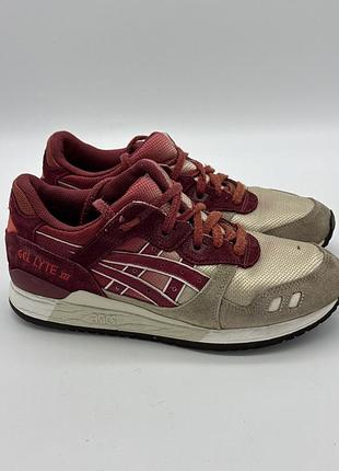 Кроссовки — asics gel lyte iii. є невеличкі дефекти розмір 38,5 устілка 25 см