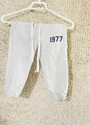 Топові дитячі джогери fear of god essentials «1977» (оригінал)