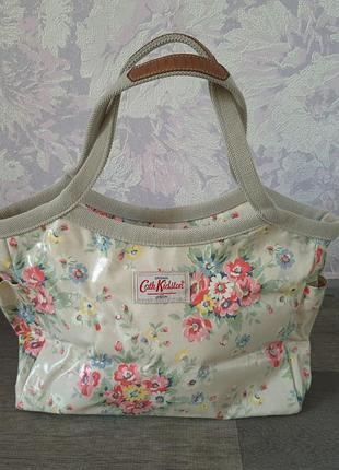 Стильная сумка-тоут cath kidston london в фирменном цветочном принте