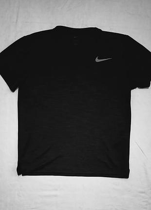 Футболка nike dri-fit размер м. для тренировок для зала как pro asics new balance puma train reebok nebbia gymshark