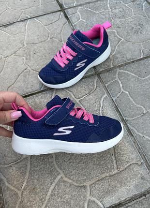Легкие фирменные кроссовки кросівки на девочку skechers 32p