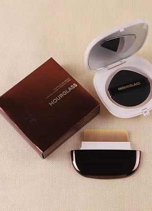 Hourglass foundation brush embout teint