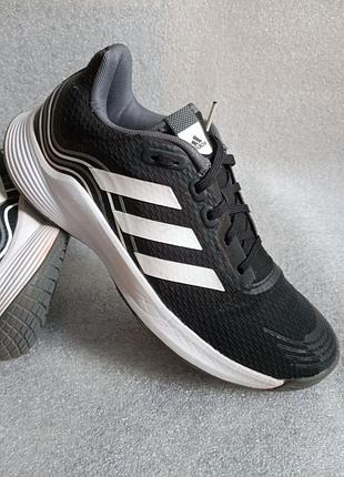 Женские оригинальные кроссовки adidas.размер 40.5