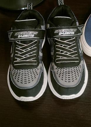 Кроссовки sketchers