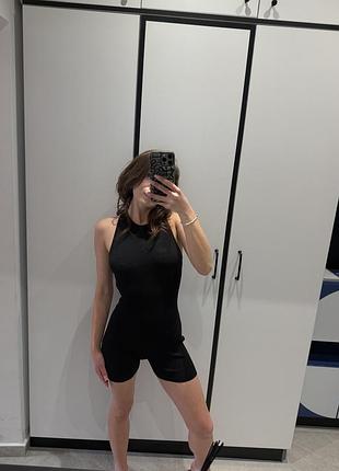 Комбез bershka з красивою спинкою