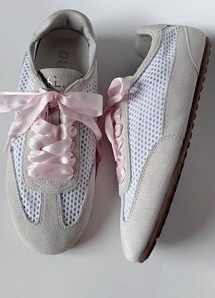 Кросівки guess
