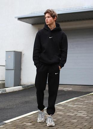 Чоловічий спортивний костюм nike чорний