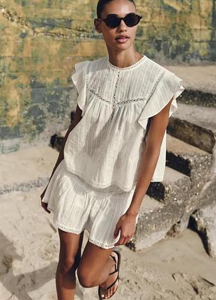 Топ жіночий романтичний бежевий zara new