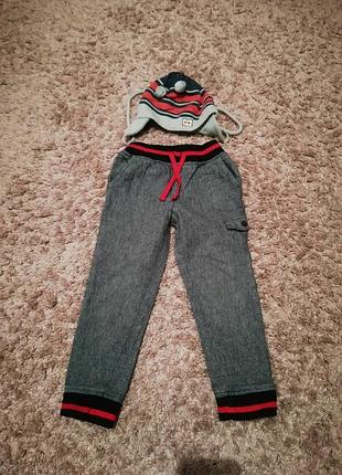 Штани і шапка