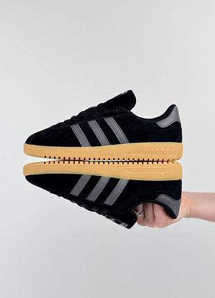 Женские кроссовки adidas bermuda black grey
