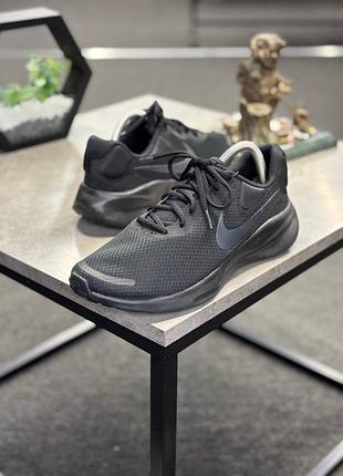Оригінальні кросівки nike revolution