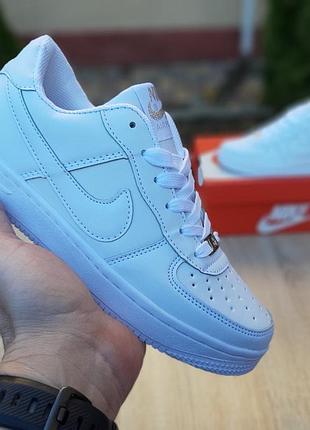 Nike air force белые низкие