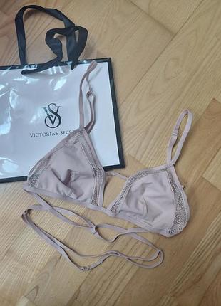 Бежевый бюстгальтер victoria's secret с мягкой чашкой виктория сикрет vs бюстик бралетт