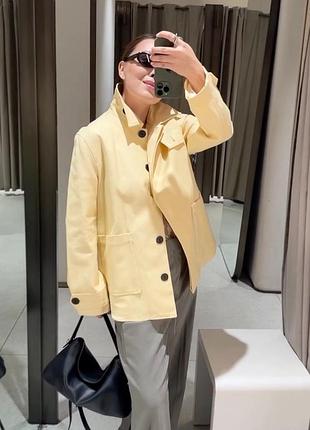 Хлопковая желтая куртка рубашка с высоким воротником zara 
⚡⚡⚡⚡⚡⚡⚡⚡⚡⚡⚡⚡⚡