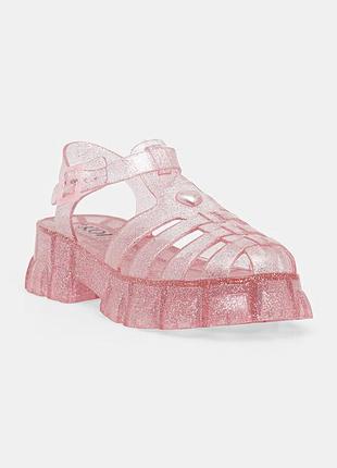 Urbanshop com ua koi footwear босоніжки із закритими пальцями жіночі sunbeam heart jelly sandals рожеві jel01 розміри запитуйте