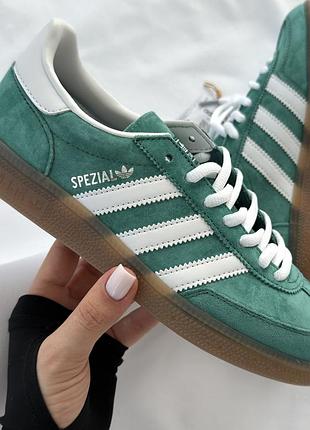Adidas spezial