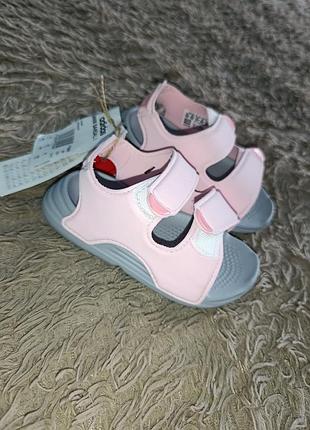 Детские сандалии adidas