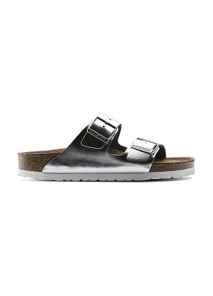 Urbanshop com ua шкіряні шльопанці birkenstock arizona жіночі колір срібний розміри запитуйте