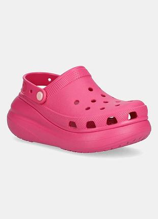 Urbanshop com ua шлепанцы crocs classic crush clog женские цвет розовый на платформе 207521.6zq размеры запиту