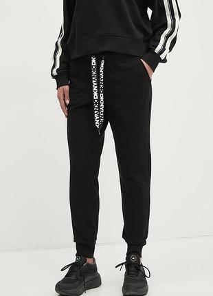 Urbanshop com ua спортивні штани dkny жіночі колір чорний однотонні dp5p3496 розміри запитуйте