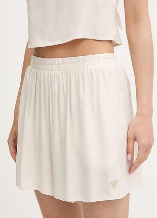 Urbanshop com ua guess пляжные шорты женские zoe бежевые e6gd11 wp232 размеры запитуйте