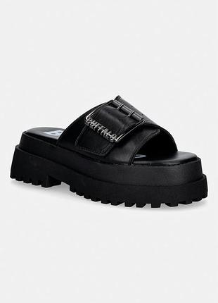 Urbanshop com ua buffalo шлепанцы на платформе женские pluto slide buckle черные 1602333 размеры запитуйте