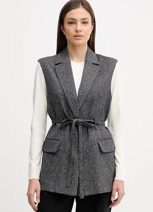Urbanshop com ua безрукавка sisley колір чорний однобортна25falj011 розміри запитуйте