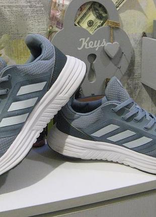 Кроссовки adidas 41 6