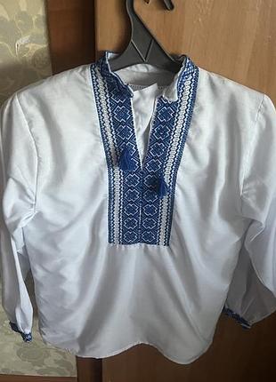 Продам вишиванку на підлітка