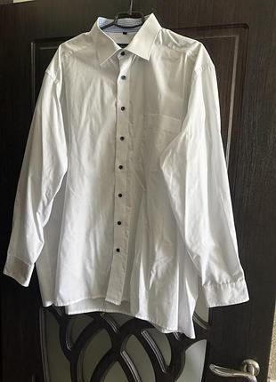 Гарна чоловіча, біла котонова, сорочка, від дорогого бренду:tailor&son