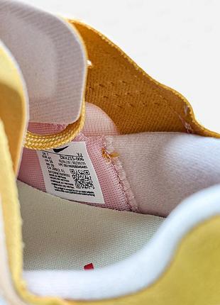 Nike ava rover "celestial gold" 9