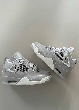 Женские кроссовки найк аир джордан nike air jordan 4 grey silver 38