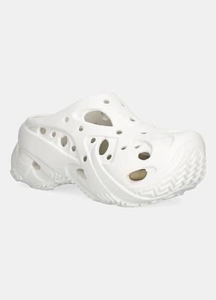 Urbanshop com ua шлепанцы crocs caged w clog цвет белый на платформе 211141 размеры запитуйте