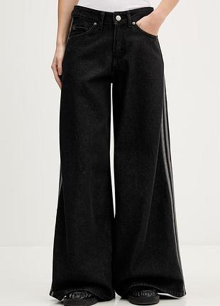 Urbanshop com ua adidas originals джинси wide leg жіночі firebird чорні kd2905 розміри запитуйте