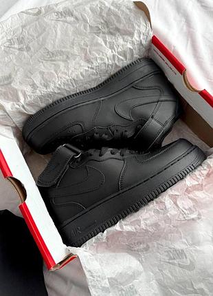 Женские кроссовки найк аир форс nike air force 1 mid black 37