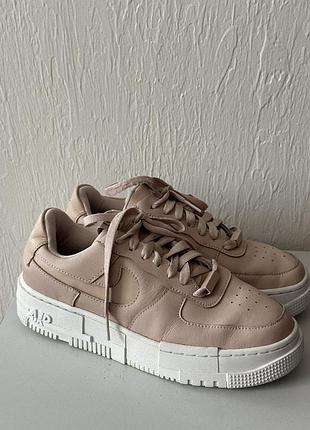 Пудрові кросівки nike air force 39