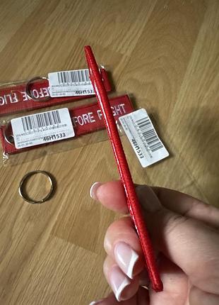 Брелок remove before flight 3