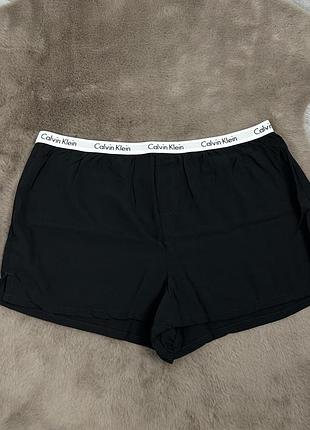 Жіночі оригінальні легкі шорти calvin klein