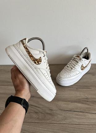 Кросівки шкіряні nike air force 37,5 оригінал